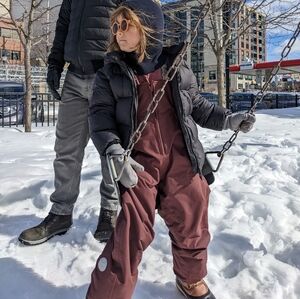 Wheat Kids Size 7Y Snowpants Ski Pants Sal Tech Maroon Recycled Yarn